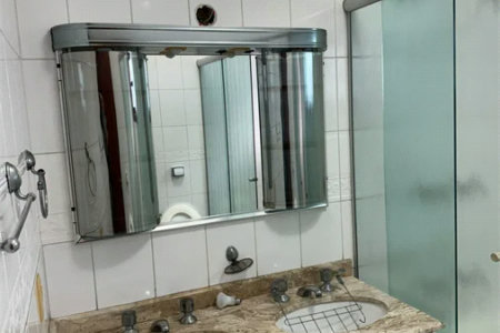 Sobrado à venda ou para alugar com 3 suítes em Vila Sônia, São Paulo, SP