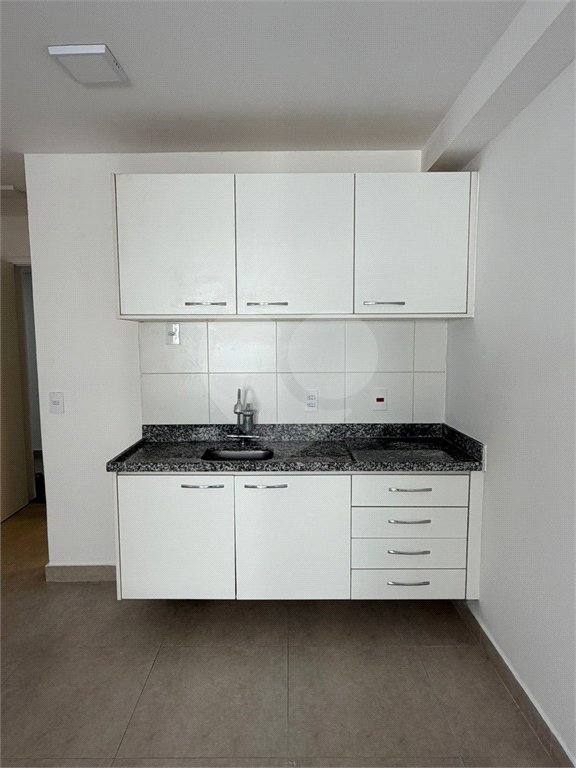 tudio moderno de 24m² no bairro Saúde – Excelente localização em SP