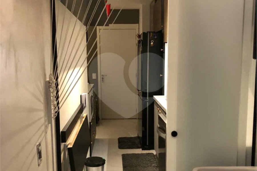 Apartamento à venda com 3 quartos, sendo 1 suíte, em Santo Amaro, São Paulo, SP