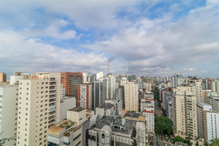 Apartamento a venda 3 quartos Paraíso