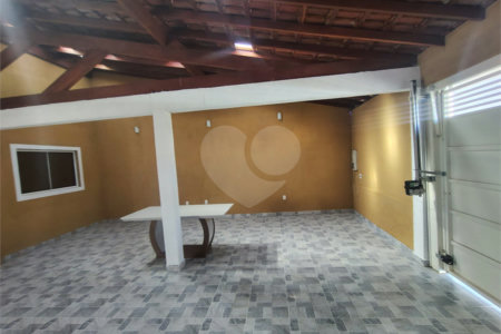 Casa ampla com edícula 3 Quartos