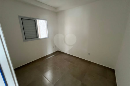 Apartamento á venda na região da Vila Prado.