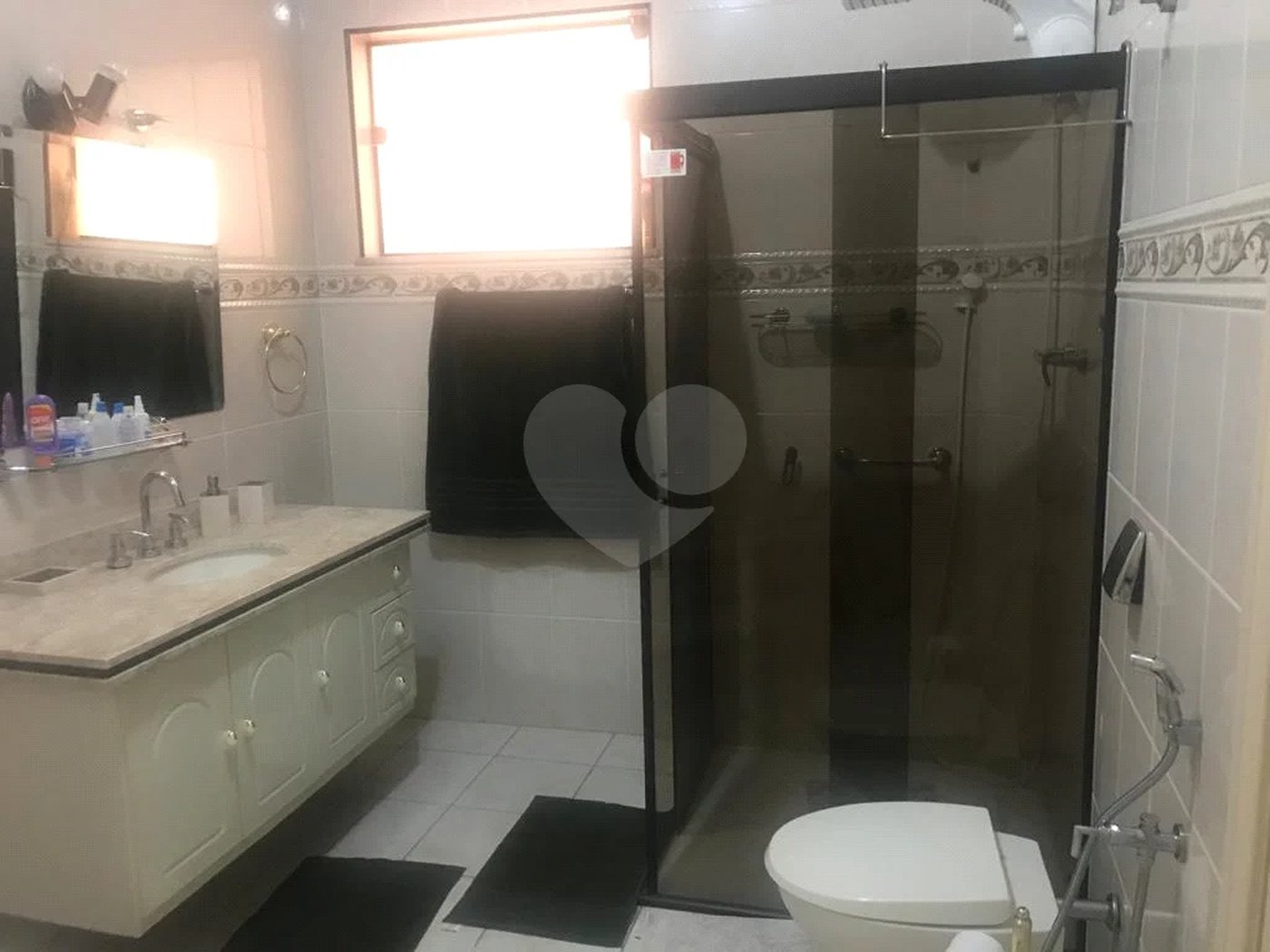 Casa à venda com 5 quartos, sendo 3 suítes, em Alto da Lapa, São Paulo, SP