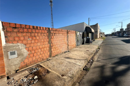 Terreno a venda no Jardim Munique