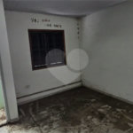 Casa antiga a venda