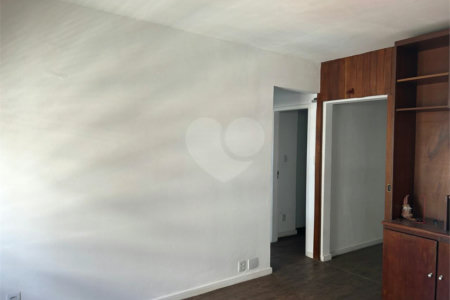 Onde o sossego encontra a praticidade: Seu novo refúgio no Planalto Paulista!Andar alto,vista privilegiada, 2 dormitorios,1 sala,cozinha e banheiro,SEM VAGA.