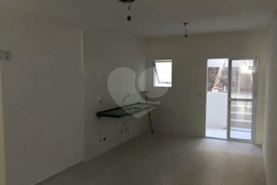Sobrado novo nunca habitado.