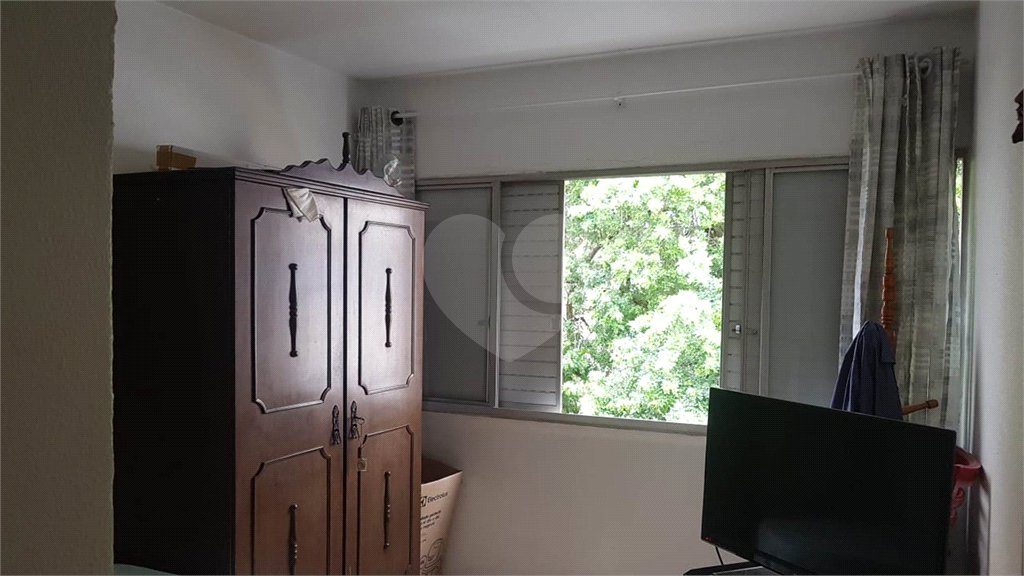 Apto 69 mt - 02 dormitorios - Sala - Cozinha 02 wcs -