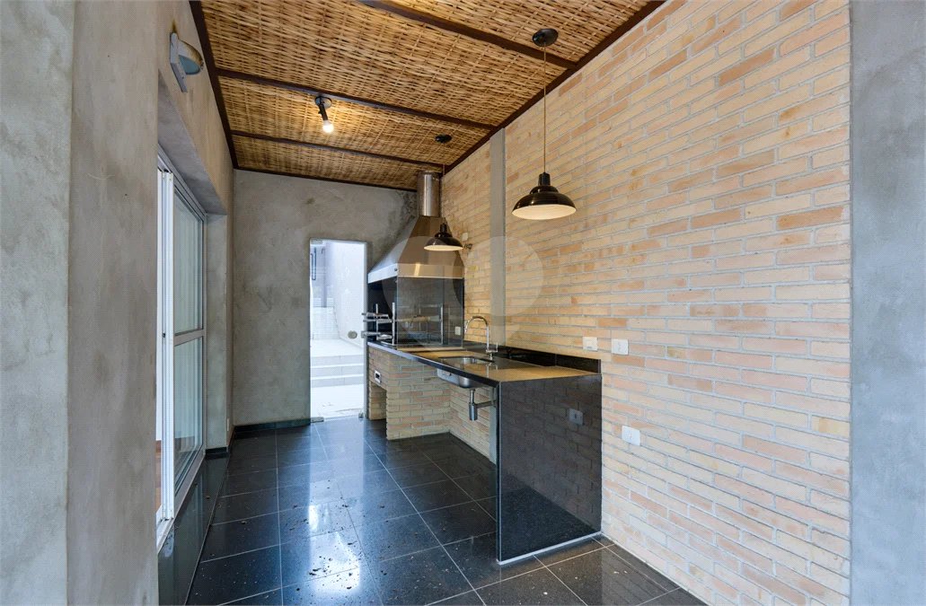 Casa de condomínio 4 suítes a venda no Alto da Boa Vista