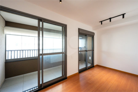 LINDO STUDIO DE 32M² PRÓXIMO DE TUDO