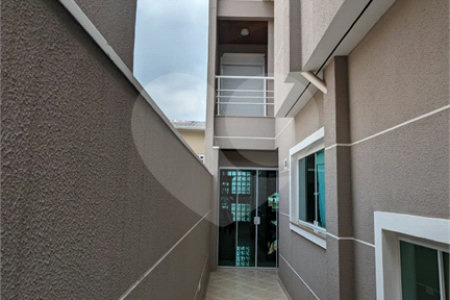 Sobrado Novo à Venda em Mirandópolis | 332 m² | 4 Dormitórios Suítes | 6 Vagas de Garagem