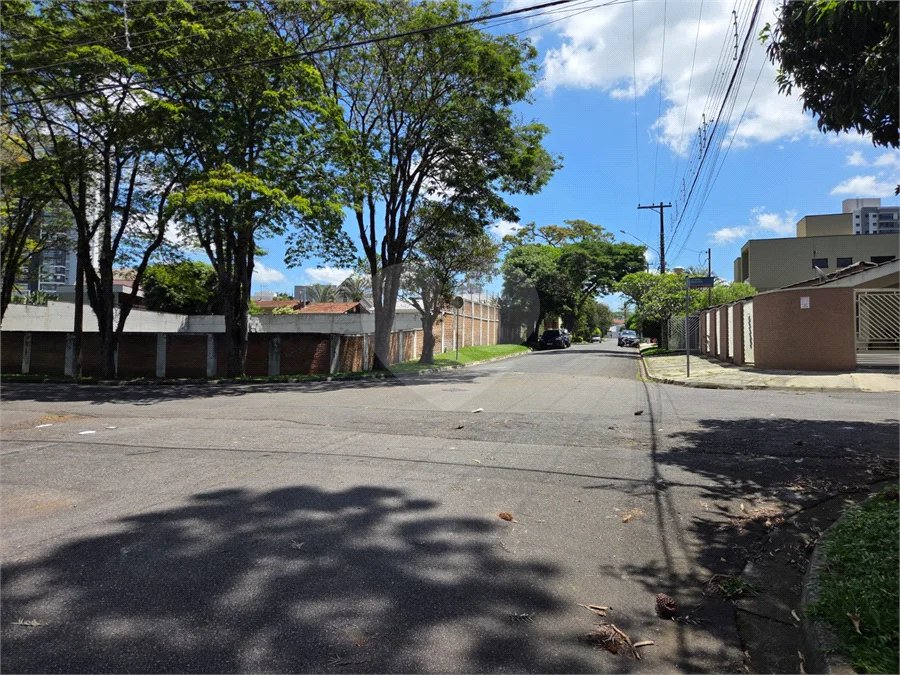 Em bairro nobre está o seu maravilhoso lote em Atibaia, Venha conhecer.