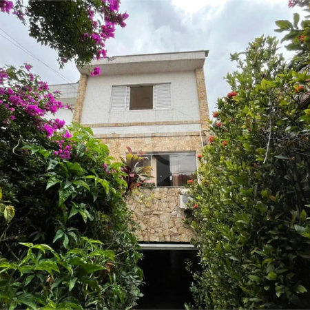 SOBRADO COM 350 M2 ( ABAIXO DO PREÇO DE MERCADO) 3 DORMITÓRIOS 3 SUÍTES SAÚDE