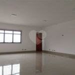 Aluga-se sala comercial na Vila Santa Catarina