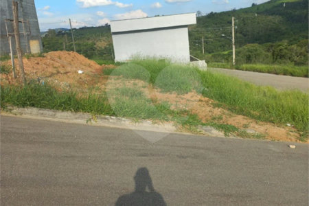 Terreno de Esquina em Loteamento Novo - Oportunidade de Valorização!