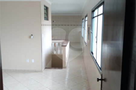 Sobrado 3 quartos 1 suíte