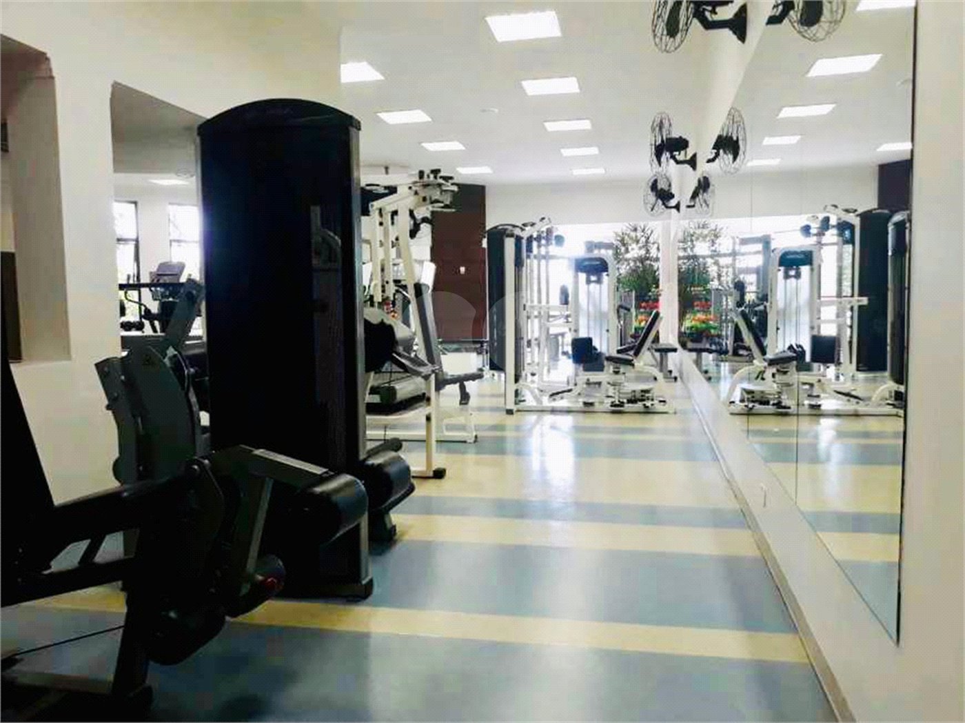 Apartamento à venda na Saúde de 500m² com 5 dormitórios, 4 suítes e 5 vagas