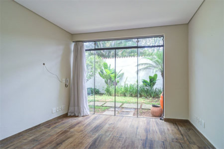 Sobrado à venda ou para alugar com 4 quartos, sendo 1 suíte, em Chácara Monte Alegre, São Paulo, SP