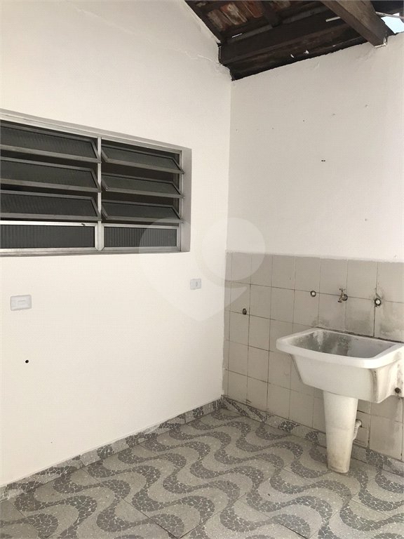 Casa com salão para Venda no Jardim Umarizal.