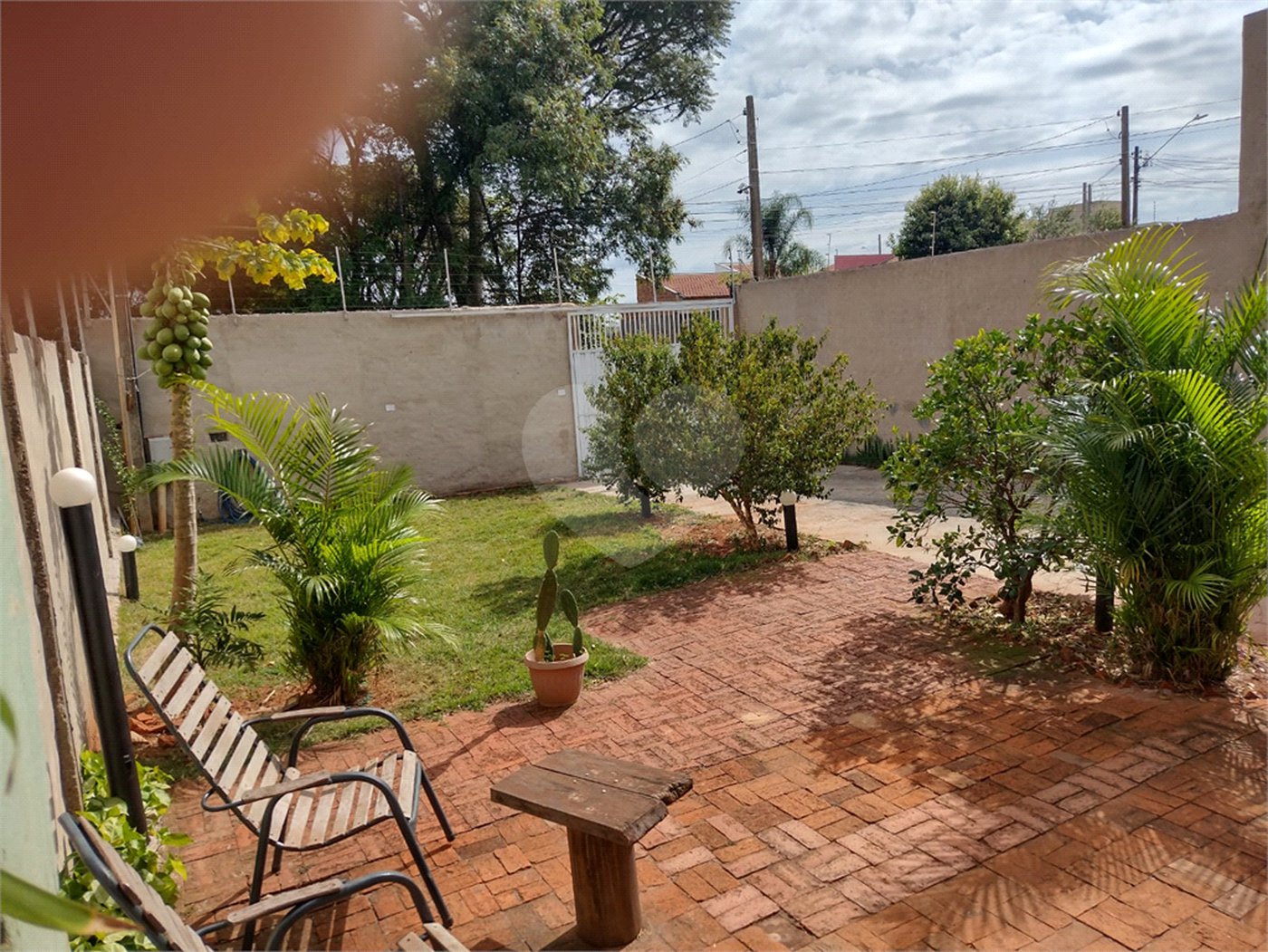 Sobrado no Jardim Serra Azul, em Araraquara/SP.