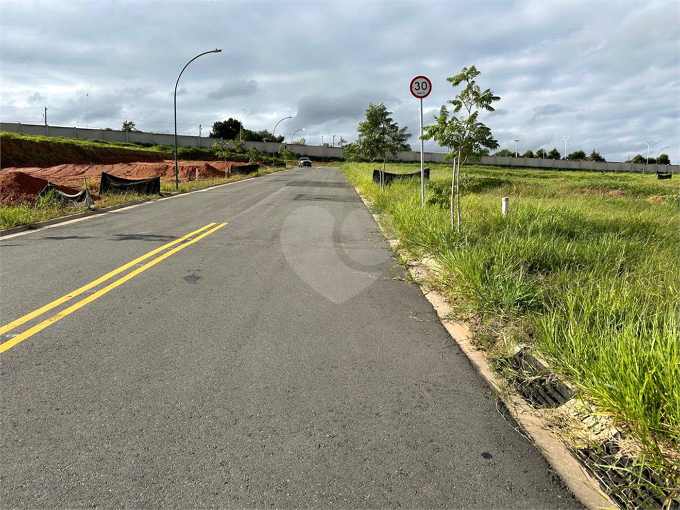 Terreno à Venda – 340m² de Esquina | Condomínio Casa do Lago – Indaiatuba/SP