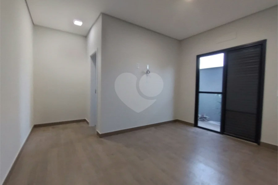 Casa em Condomínio à Venda em Piracicaba/SP.