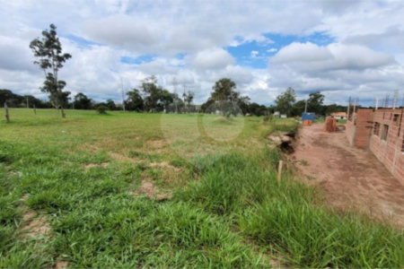 Loteamento Residencial no Condomínio Vila Pinhal do Broa