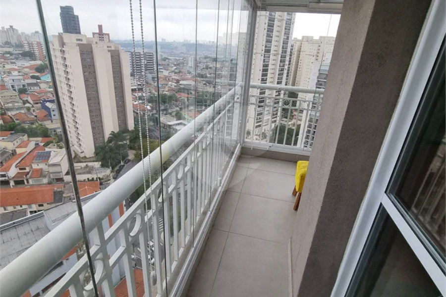 Apartamento em cobertura na Vila Prudente com 2 dormitórios, 1 suíte, 2 sacadas e hidromassagem.