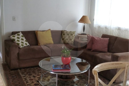 Apartamento espaçoso e completo no Bosque da Saúde – 4 dormitórios e lazer de clube!