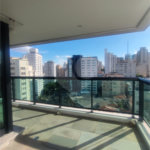 Apartamento à venda com 4 quartos, sendo 3 suítes, em Aclimação, São Paulo, SP