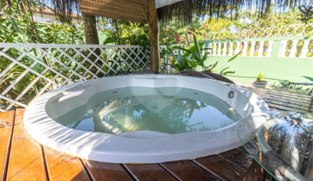 Casa à venda com 4 quartos, sendo 1 suíte,  em Morada da Praia, Bertioga, SP