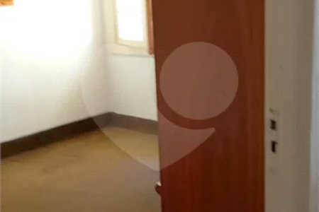 Charme e Praticidade na Vila Mariana: Sobrado com 2 Suítes e Excelente Localização!