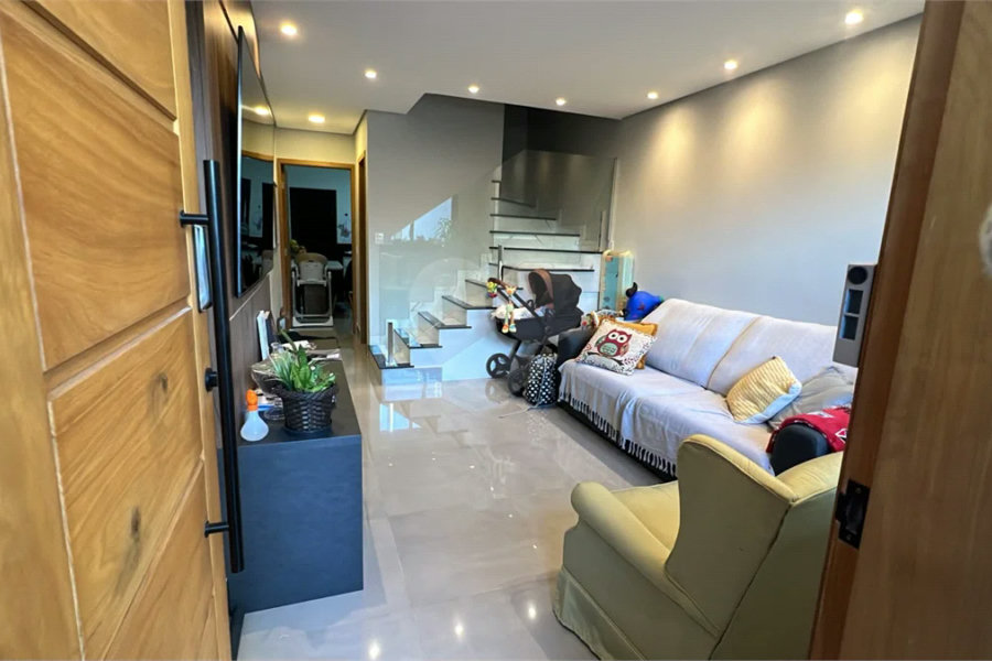 Sobrado moderno na Freguesia do Ó | 2 suítes, 1 vaga e 75 m²