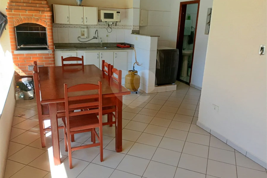 Casa térrea com edícula, com 4 dormitórios à venda no Condomínio Residencial Parque Taquaral em Piracicaba/SP.