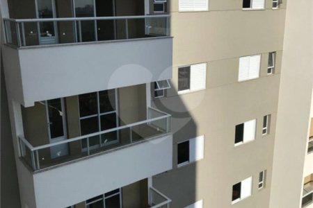 Apartamento no Condomínio Via Campus.