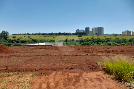 Terreno à Venda no Bairro Salto do Monjolinho/São Carlos/SP