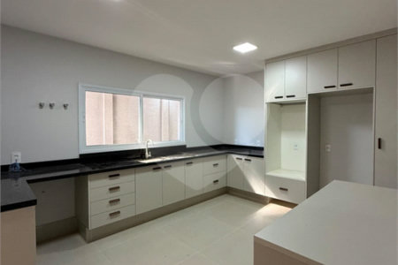 Casa à Venda com 5 Suítes na Vila Giglio em Atibaia/SP