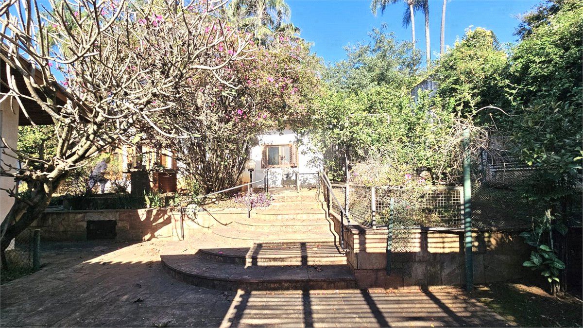 Casa à venda com 4 suítes no condomínio Chácara Cordeiro, São Paulo - SP
