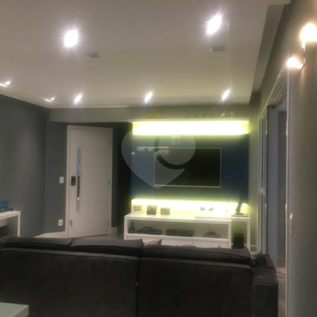 Apartamento à venda com 3 suítes em Vila Bertioga, São Paulo, SP
