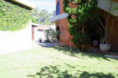 Casa de Vila à venda com 5 quartos, sendo 3 suítes, em Morumbi, São Paulo, SP