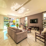 Sobrado à venda em Itupeva – 421,80 m² de terreno – 254,28 m² de área construída – 3 dormitórios – 4 banheiros – 4 vagas de garagem