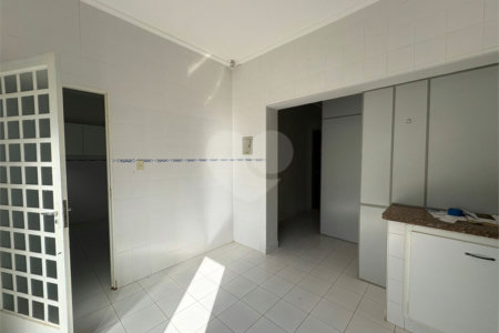 Ótima oportunidade para moradia ou investimento comercial!