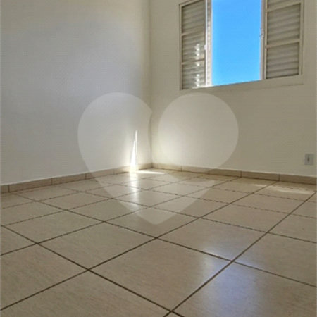 Apartamento a venda no Residencial Aline