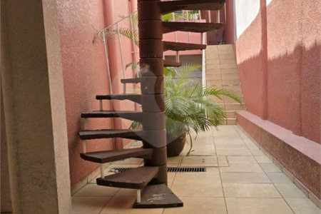 Casa com 185m² , 3 dormitórios , 2 vagas , à venda no Jd. Alzira Franco , em Santo André.