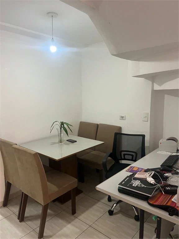 Casa à venda com 2 quartos no condomínio Recanto das Graças, Cotia - SP