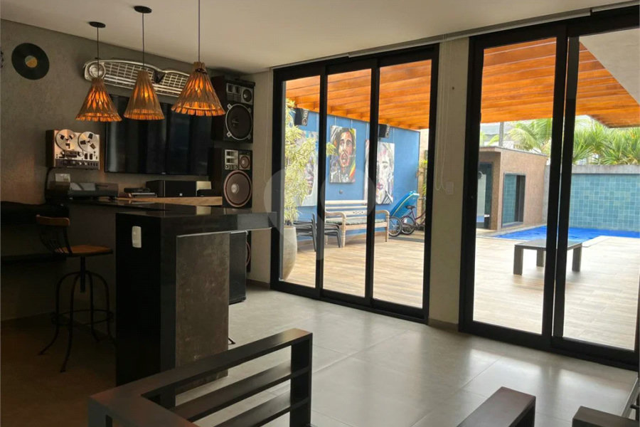 Casa à venda com 4 suítes em Boracéia, São Sebastião, SP