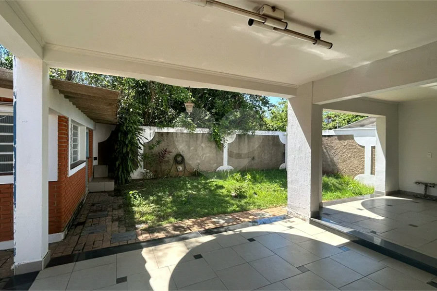 Venda Casa com 4 Dormitórios no Parque Santa Cecília