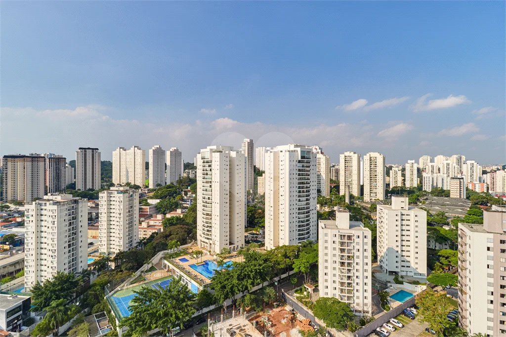 Apartamento à venda com 3 quartos, sendo 1 suíte, em Jardim Marajoara, São Paulo, SP