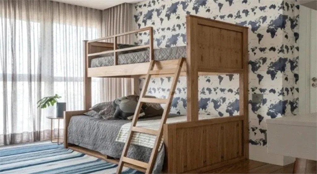 Deslumbrante apartamento duplex pronto para mudar no Itaim Bibi com 242M2, 2 suítes, 3 vagas