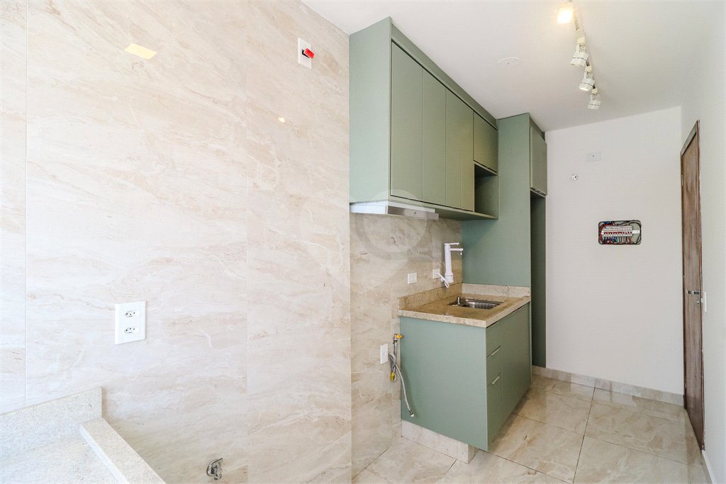 Apartamento 1 Dormitório à Venda na Rua Frei Caneca